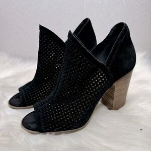Lucky Brand Livey Laser Cut Peep Toe Suede Bootie 9.5